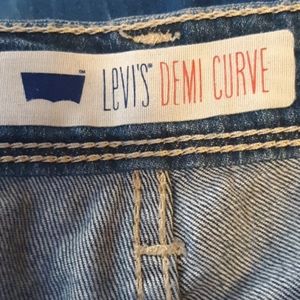 Womens Lowrise Jeans Sz 1 LEVIS Demi Curve Cotton cut Ankles 27 Inseam